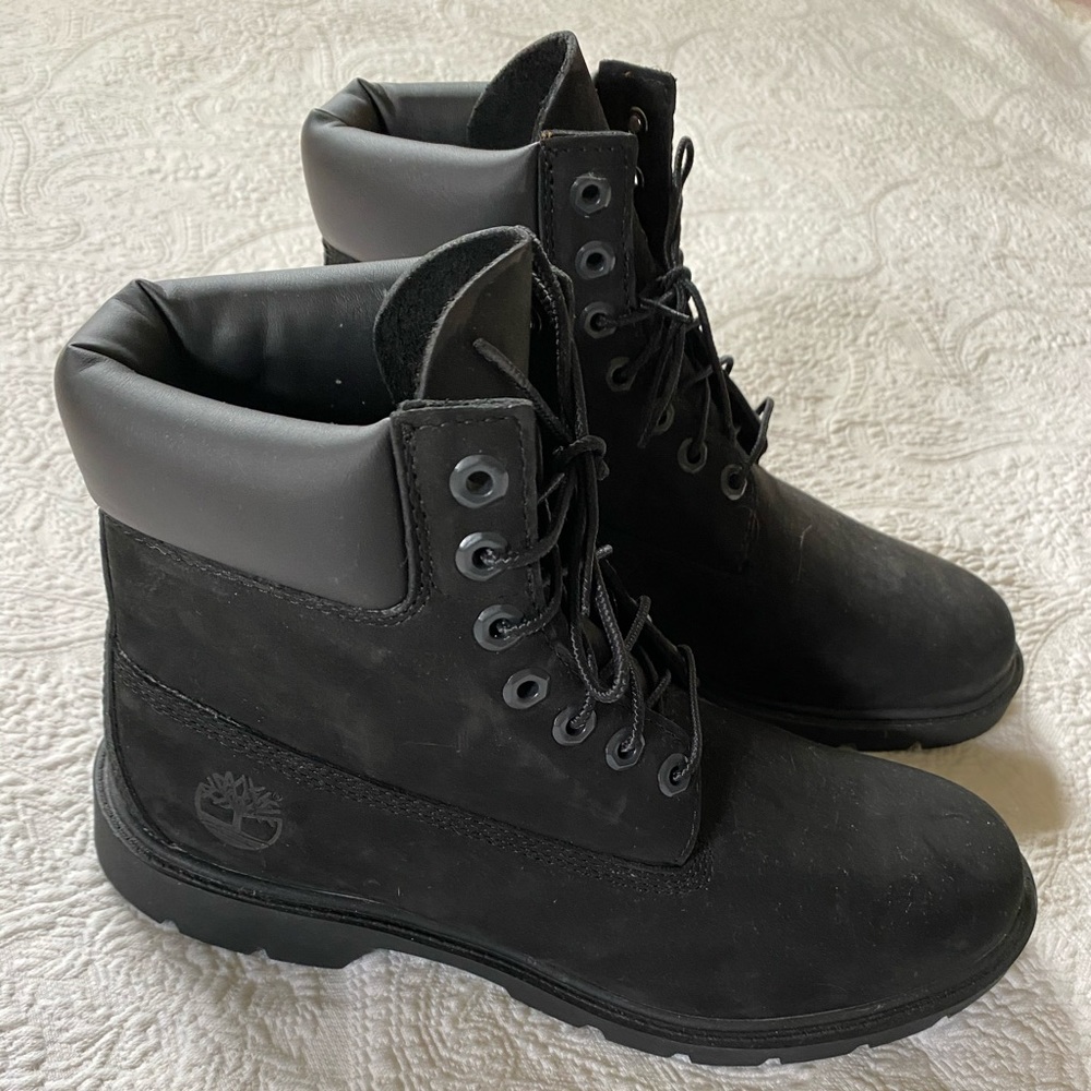 BRAND NEW TIMBERLAND BOOTS IN BLACK NUBUCK
